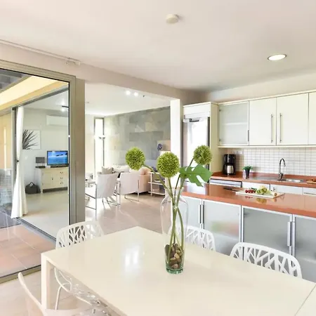 With 3 Bedrooms In Maspalomas With Private Pool *