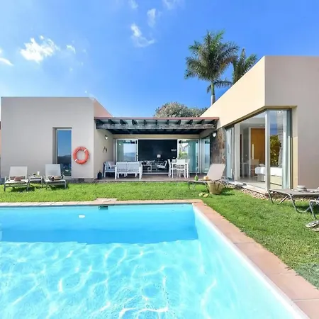 With 3 Bedrooms In Maspalomas With Private Pool